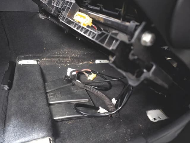 Dlaczego w Jeep Grand Cherokee nie działa podgrzewanie foteli? Sprawdź przyczyny i rozwiązania Dlaczego w Jeep Grand Cherokee nie działa podgrzewanie foteli? Sprawdź przyczyny i rozwiązania